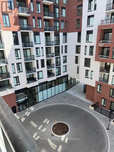 605 - 3100 KEELE STREET Image 15