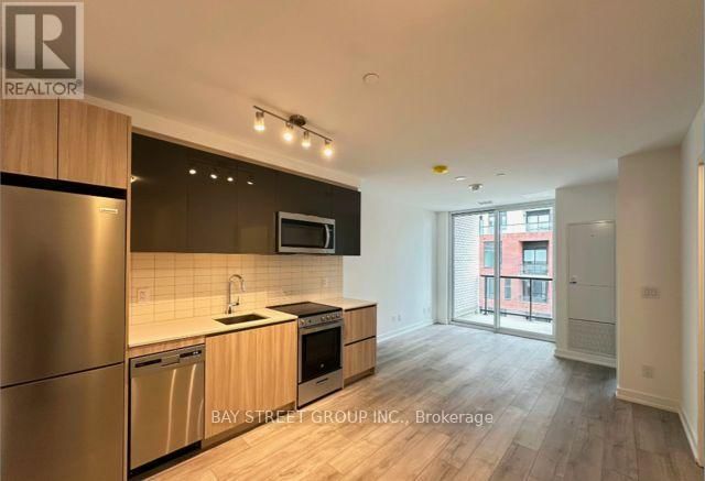 605 - 3100 KEELE STREET Image 5