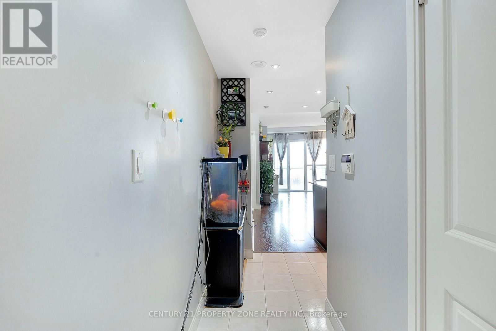1003 - 50 ABSOLUTE AVENUE Image 12