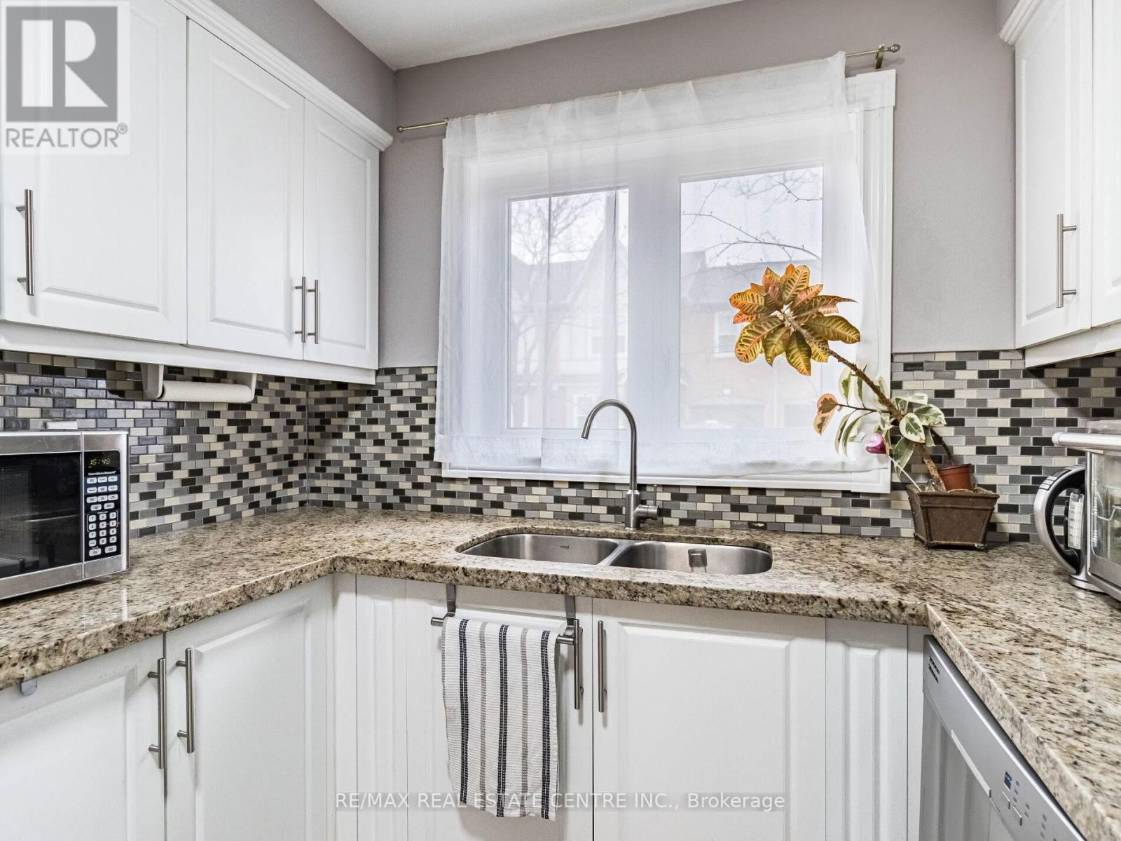 36B - 5865 DALEBROOK CRESCENT Image 11