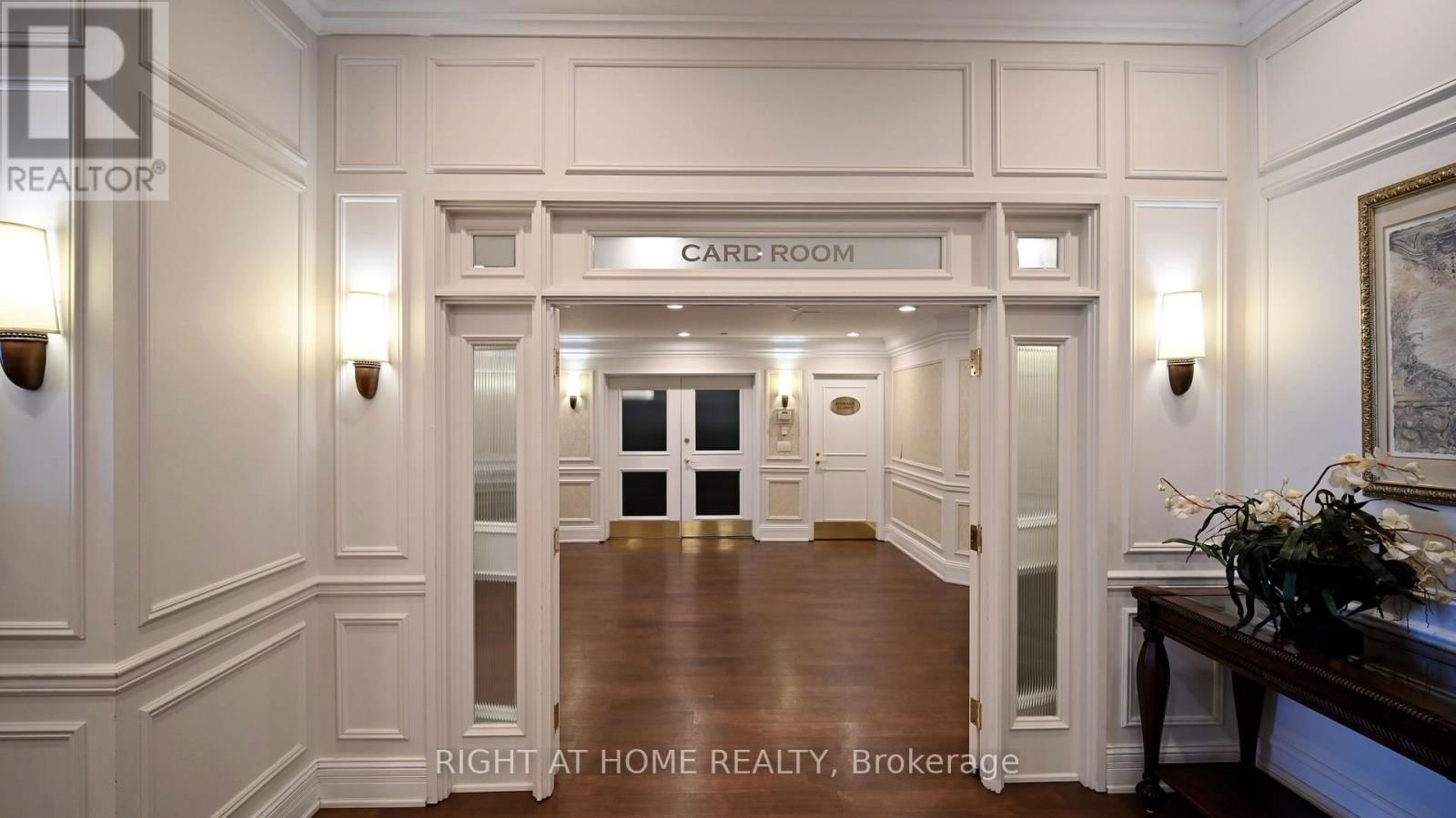 2108 - 35 KINGSBRIDGE GARDEN CIRCLE Image 32