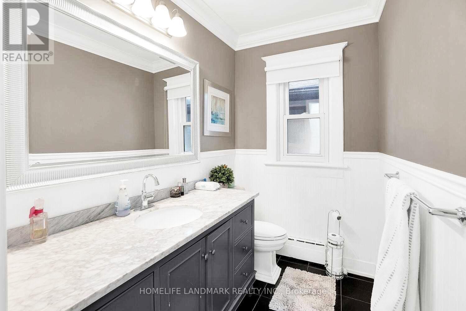 2600 LAKE SHORE BOULEVARD WEST Image 17