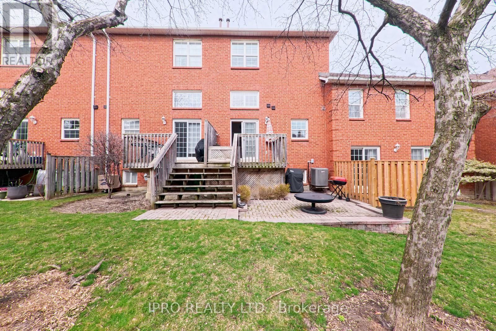 40 STORNWOOD COURT NORTHEAST Image 43
