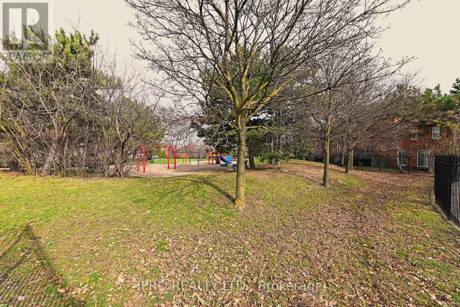 40 STORNWOOD COURT NORTHEAST Image 45