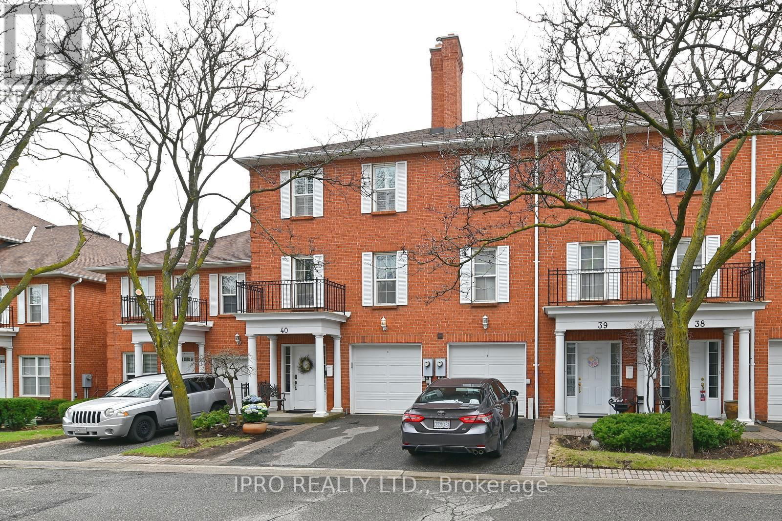 40 STORNWOOD COURT NORTHEAST Image 47