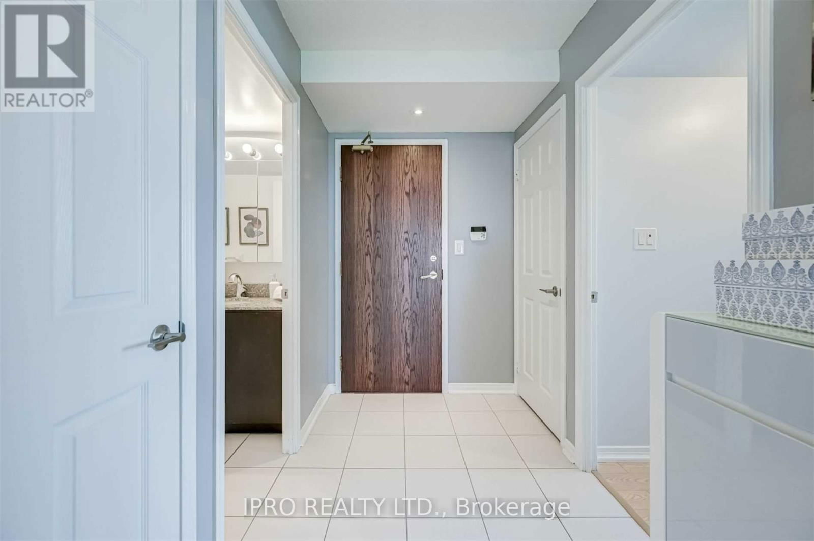 1704 - 4850 GLEN ERIN DRIVE Image 12