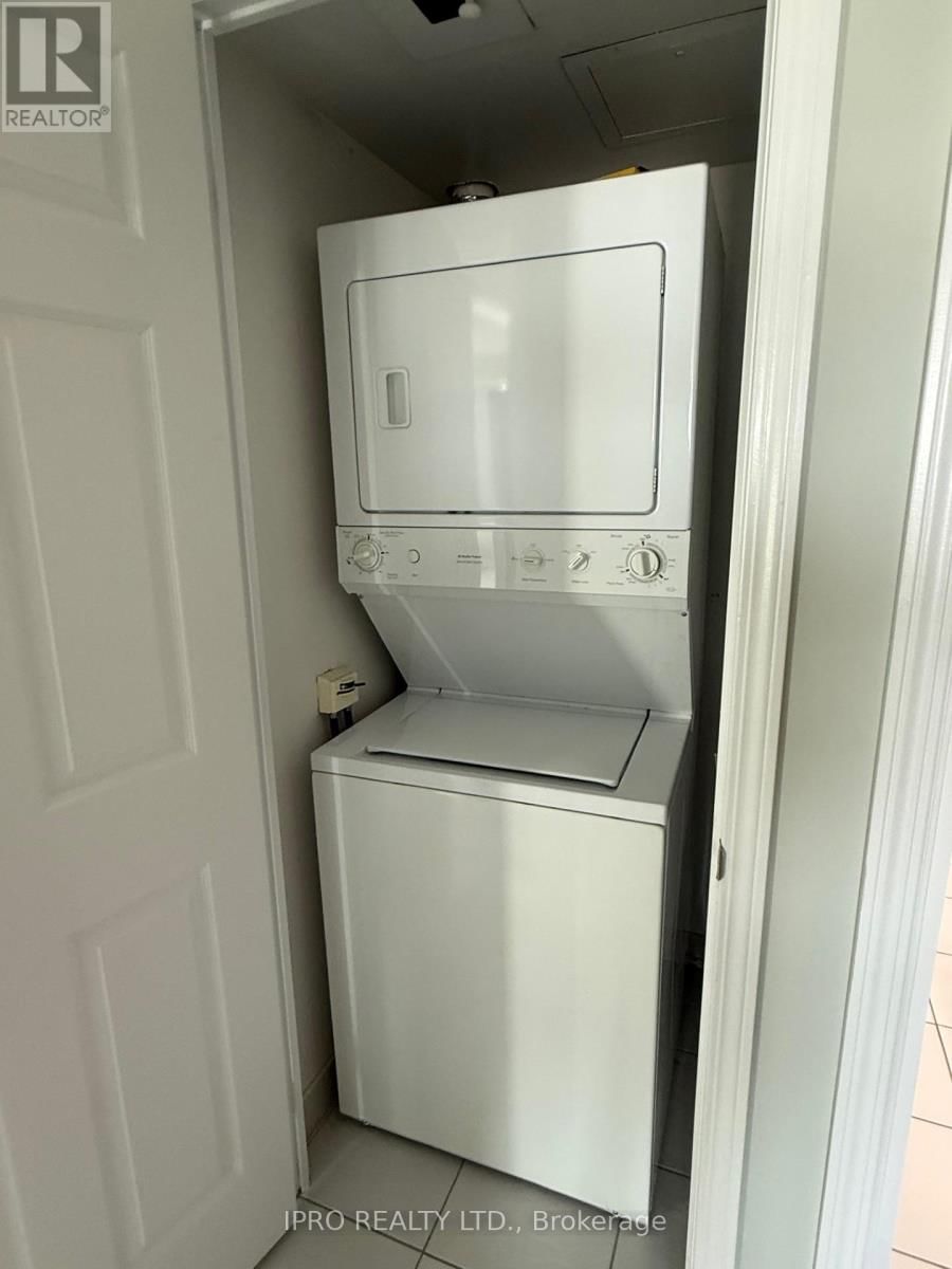 1704 - 4850 GLEN ERIN DRIVE Image 13