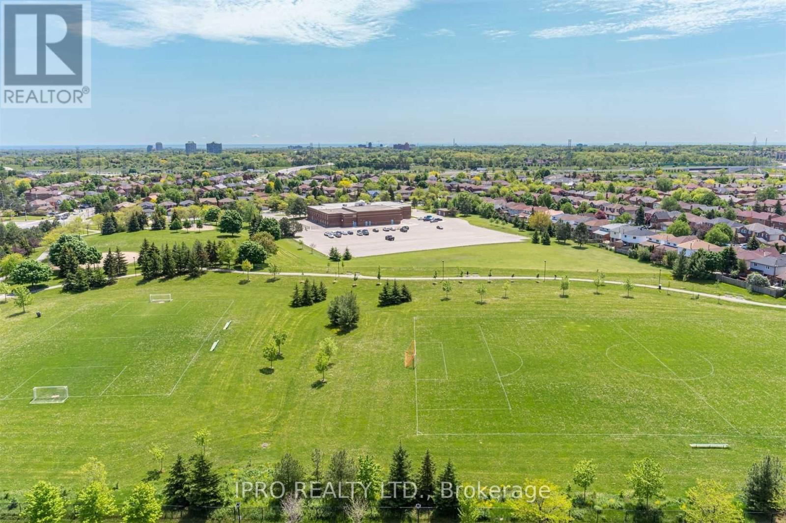 1704 - 4850 GLEN ERIN DRIVE Image 14