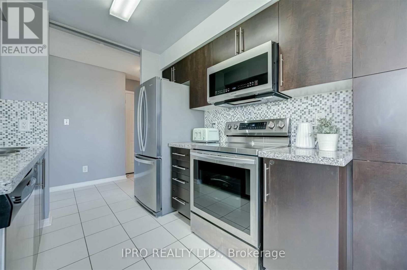 1704 - 4850 GLEN ERIN DRIVE Image 5
