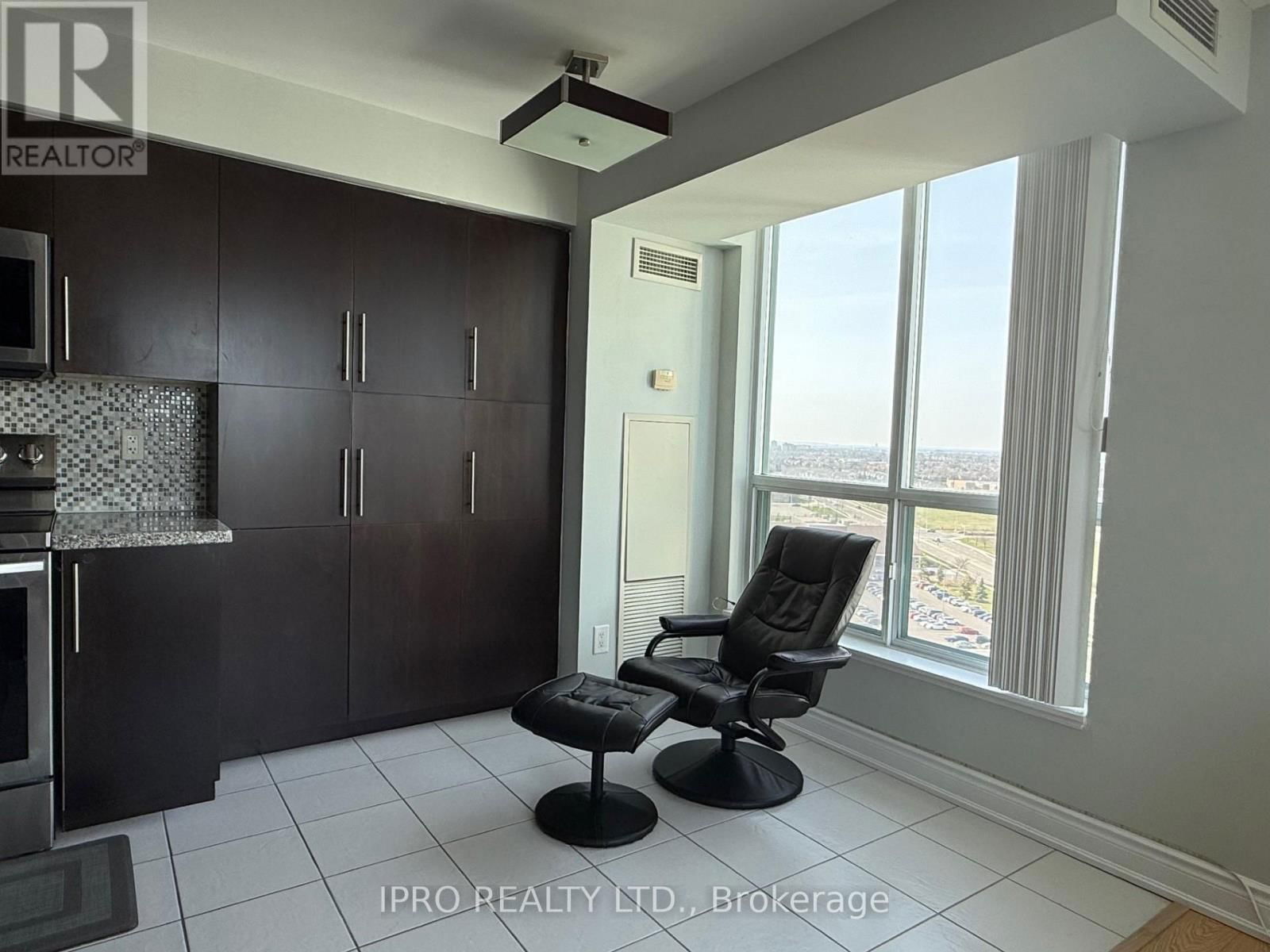1704 - 4850 GLEN ERIN DRIVE Image 7