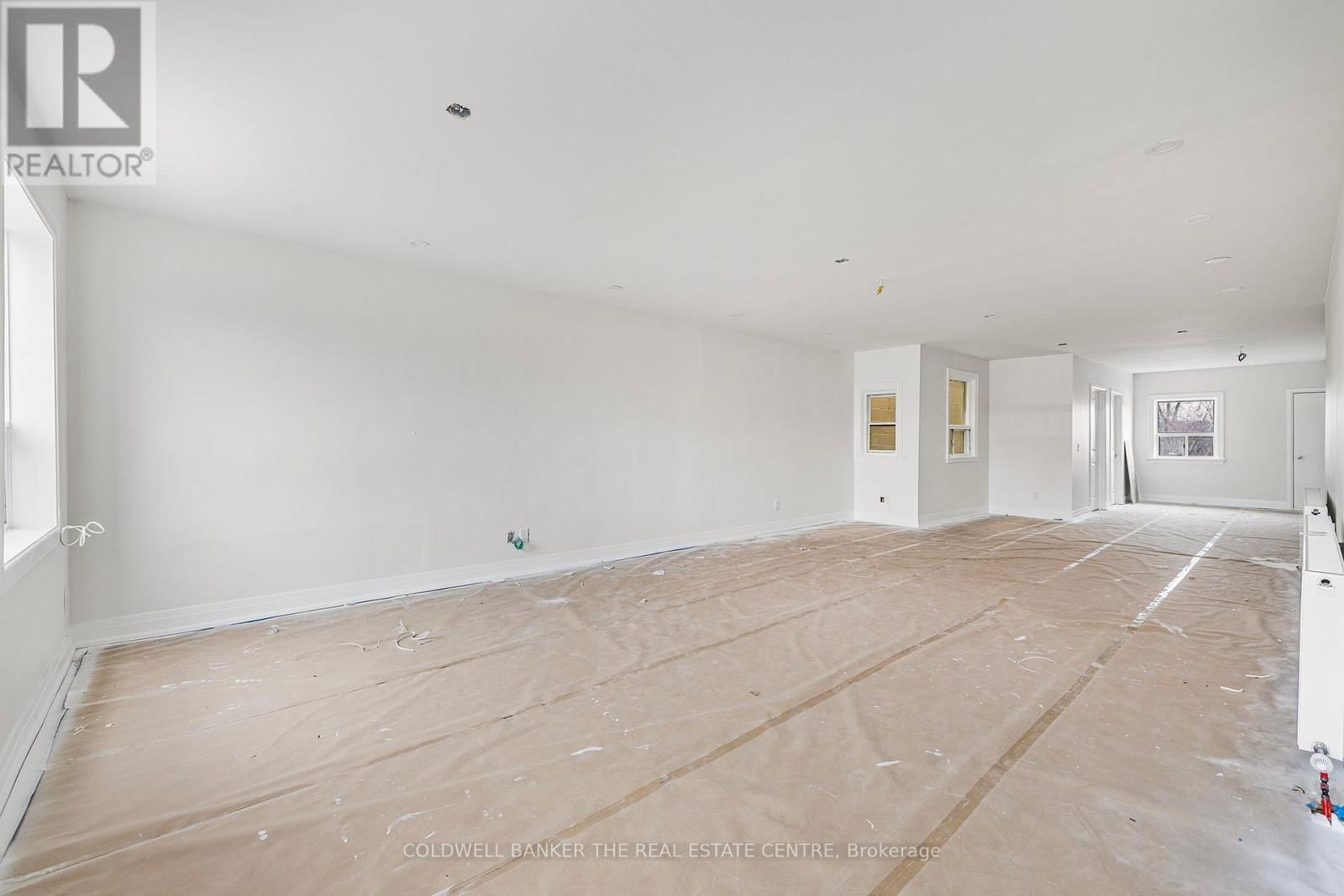 2A - 2242 EGLINTON AVENUE Image 5