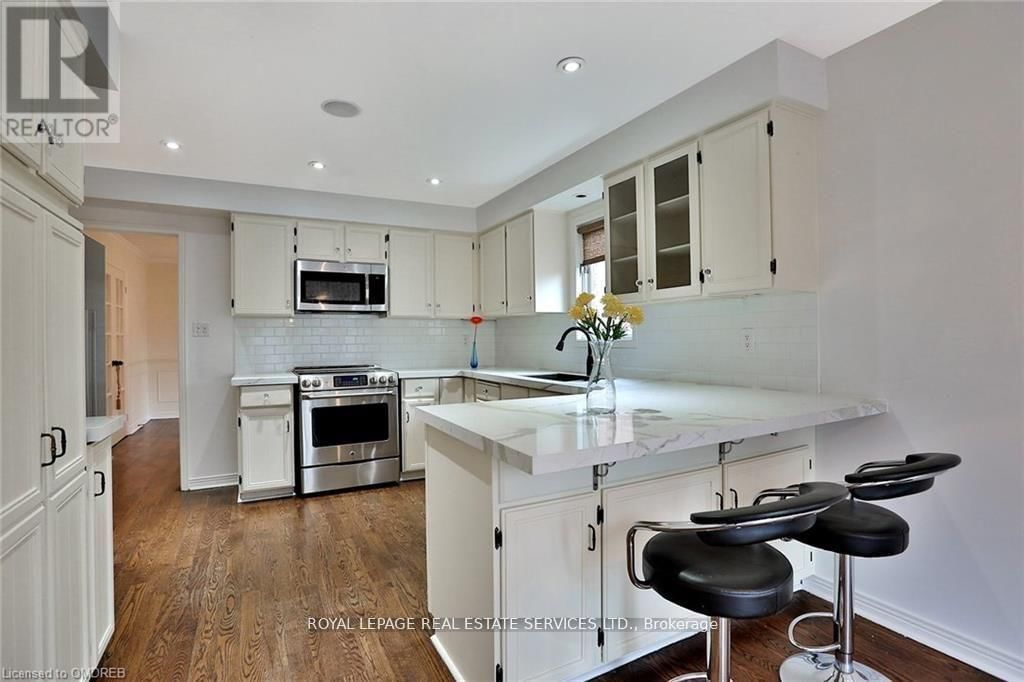 1036 OAK MEADOW ROAD Image 12