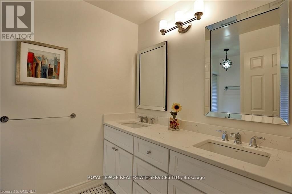 1036 OAK MEADOW ROAD Image 23