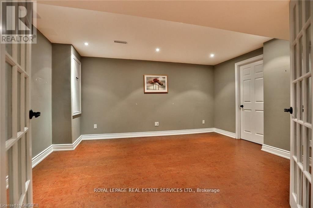 1036 OAK MEADOW ROAD Image 26