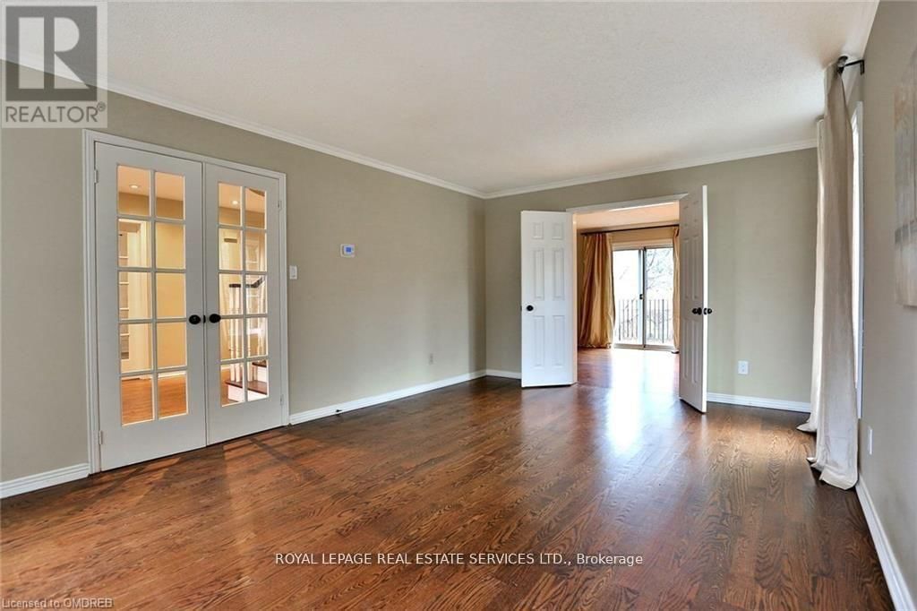 1036 OAK MEADOW ROAD Image 8