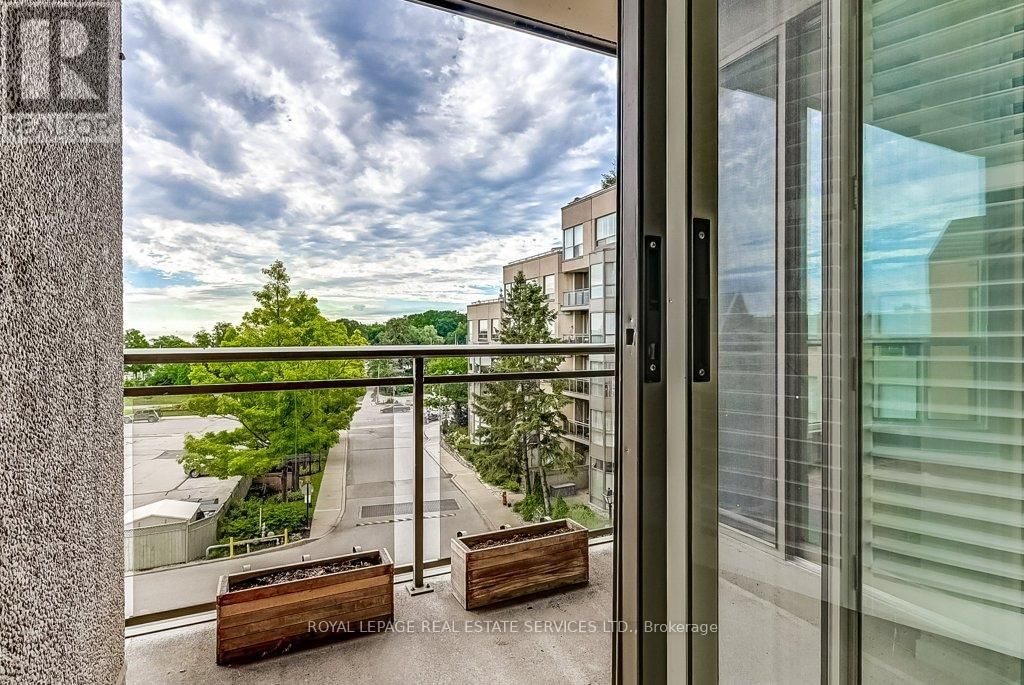 415 - 2511 LAKESHORE ROAD WEST Image 26