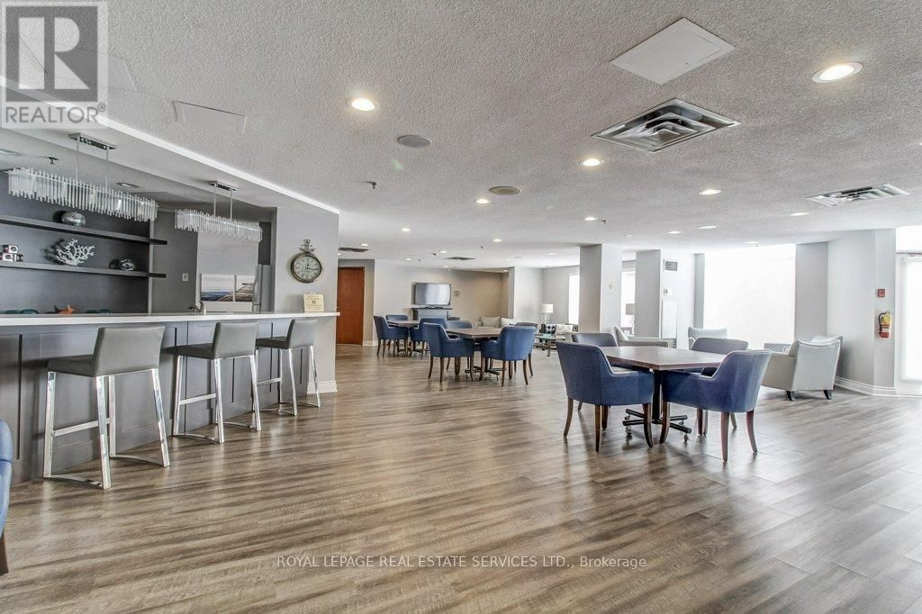 415 - 2511 LAKESHORE ROAD WEST Image 38