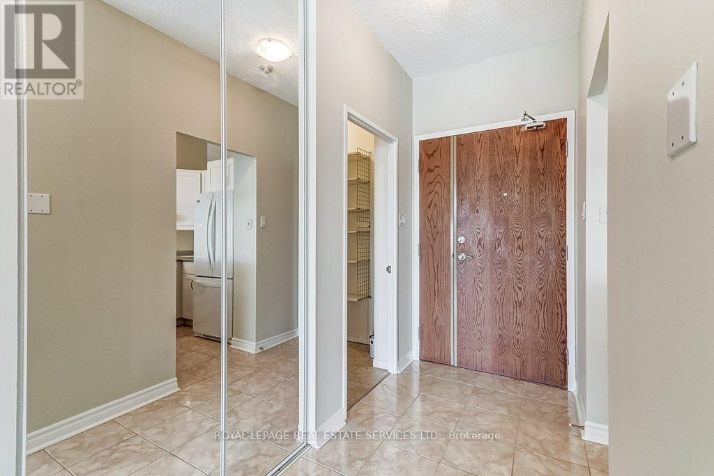 415 - 2511 LAKESHORE ROAD WEST Image 7