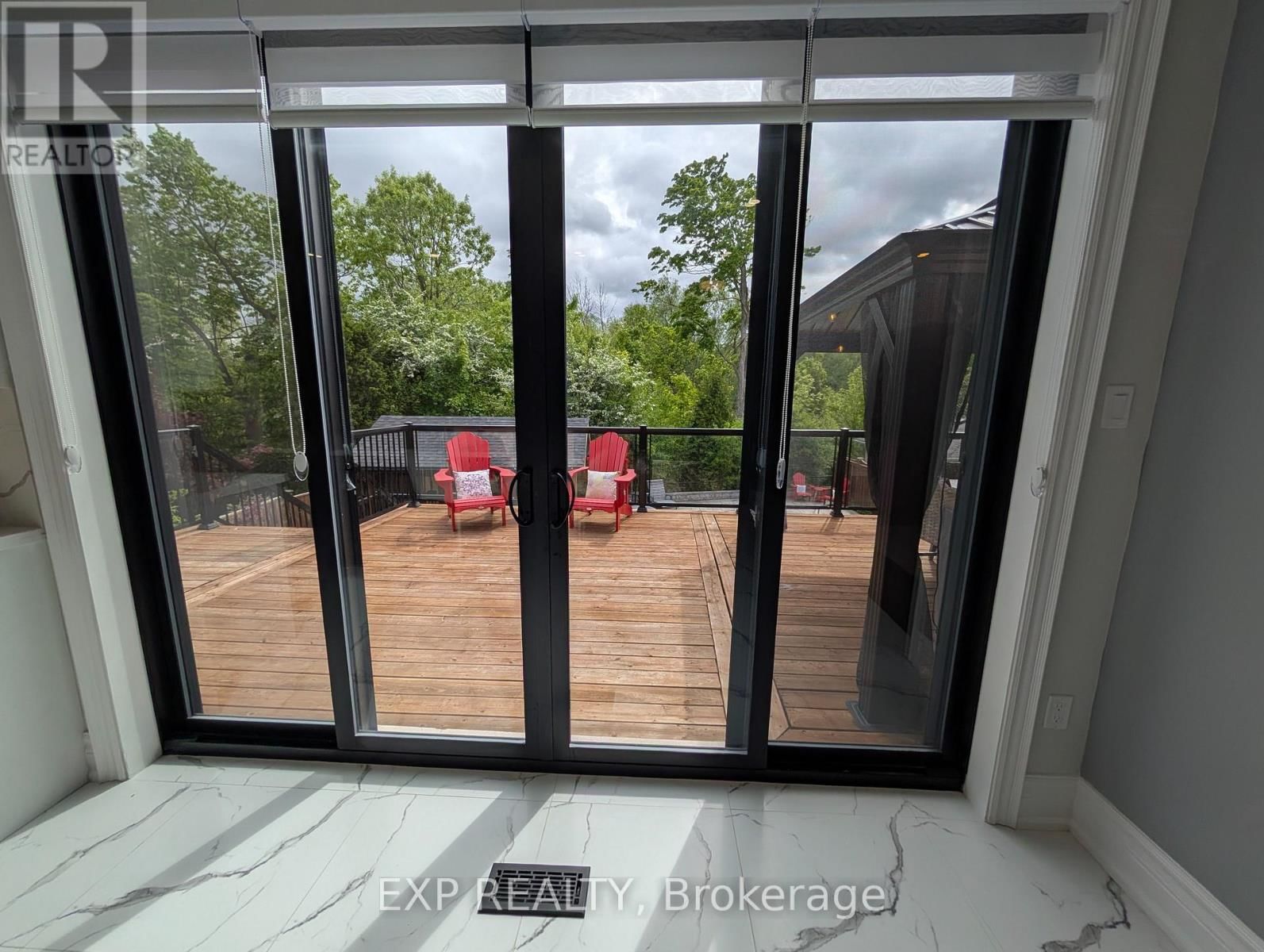 100 DELLS CRESCENT Image 31