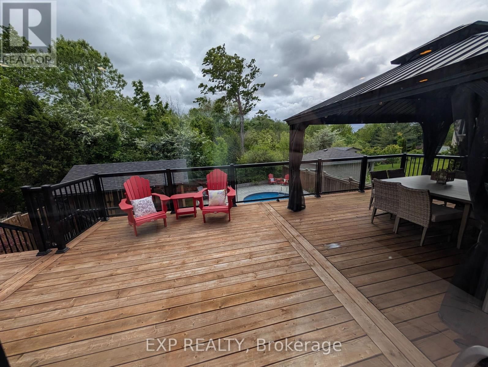 100 DELLS CRESCENT Image 32