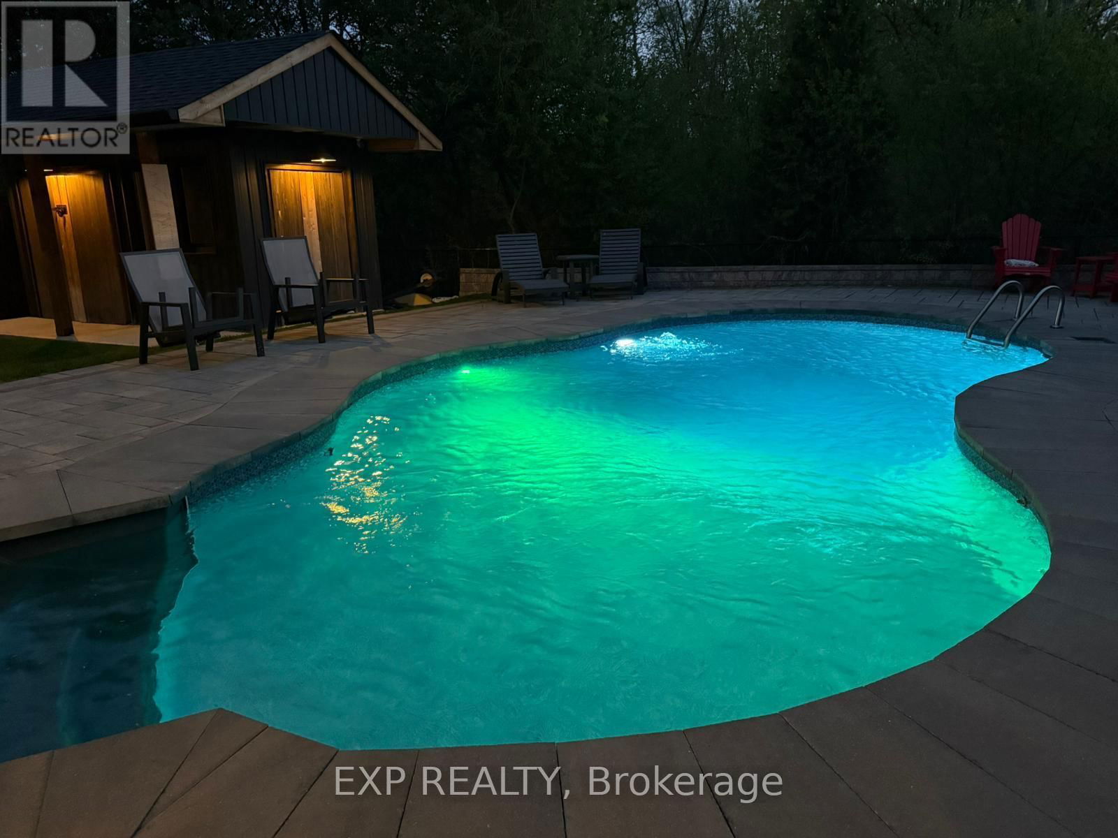 100 DELLS CRESCENT Image 36