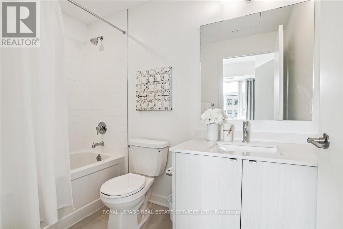 202 - 1440 CLARRIAGE COURT Image 13