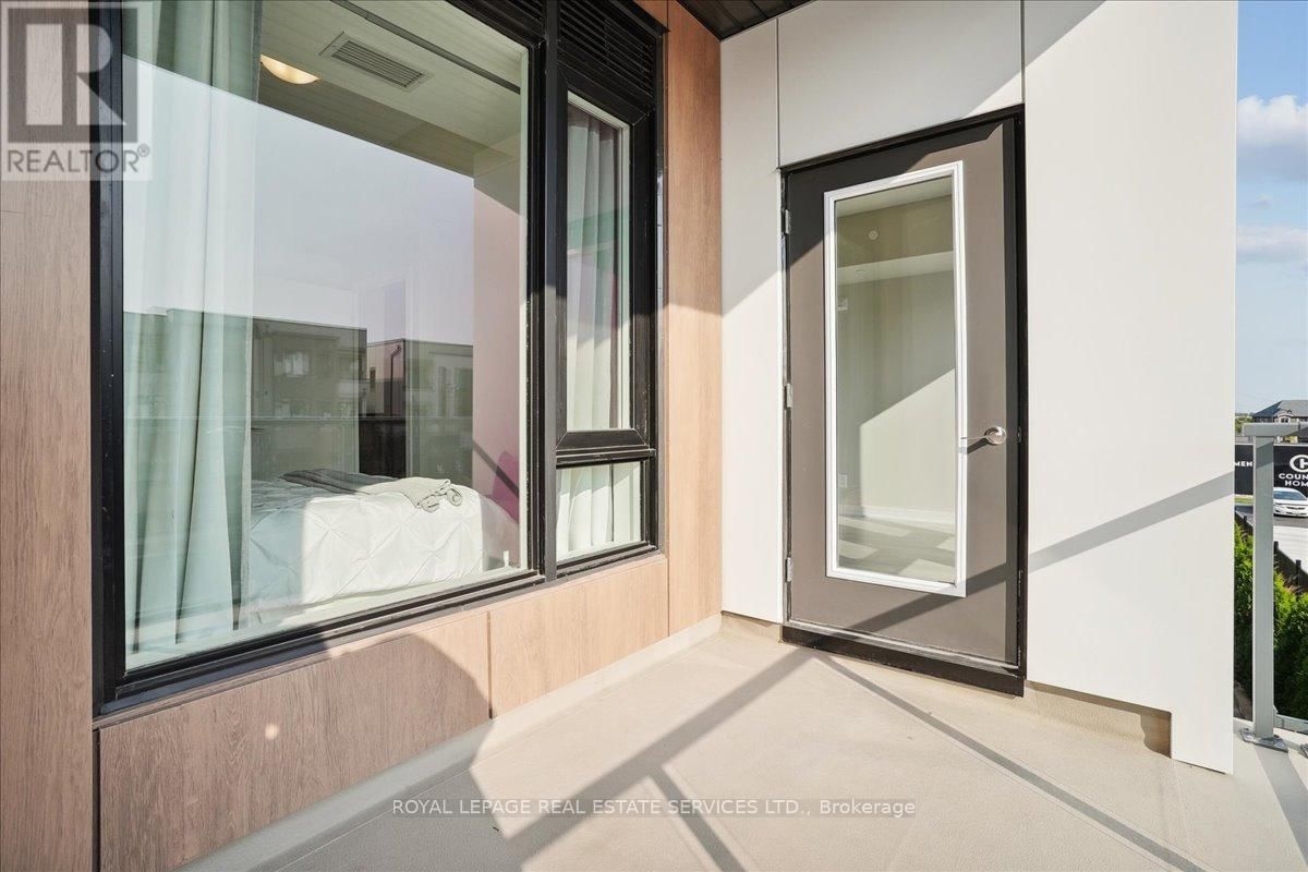 202 - 1440 CLARRIAGE COURT Image 21