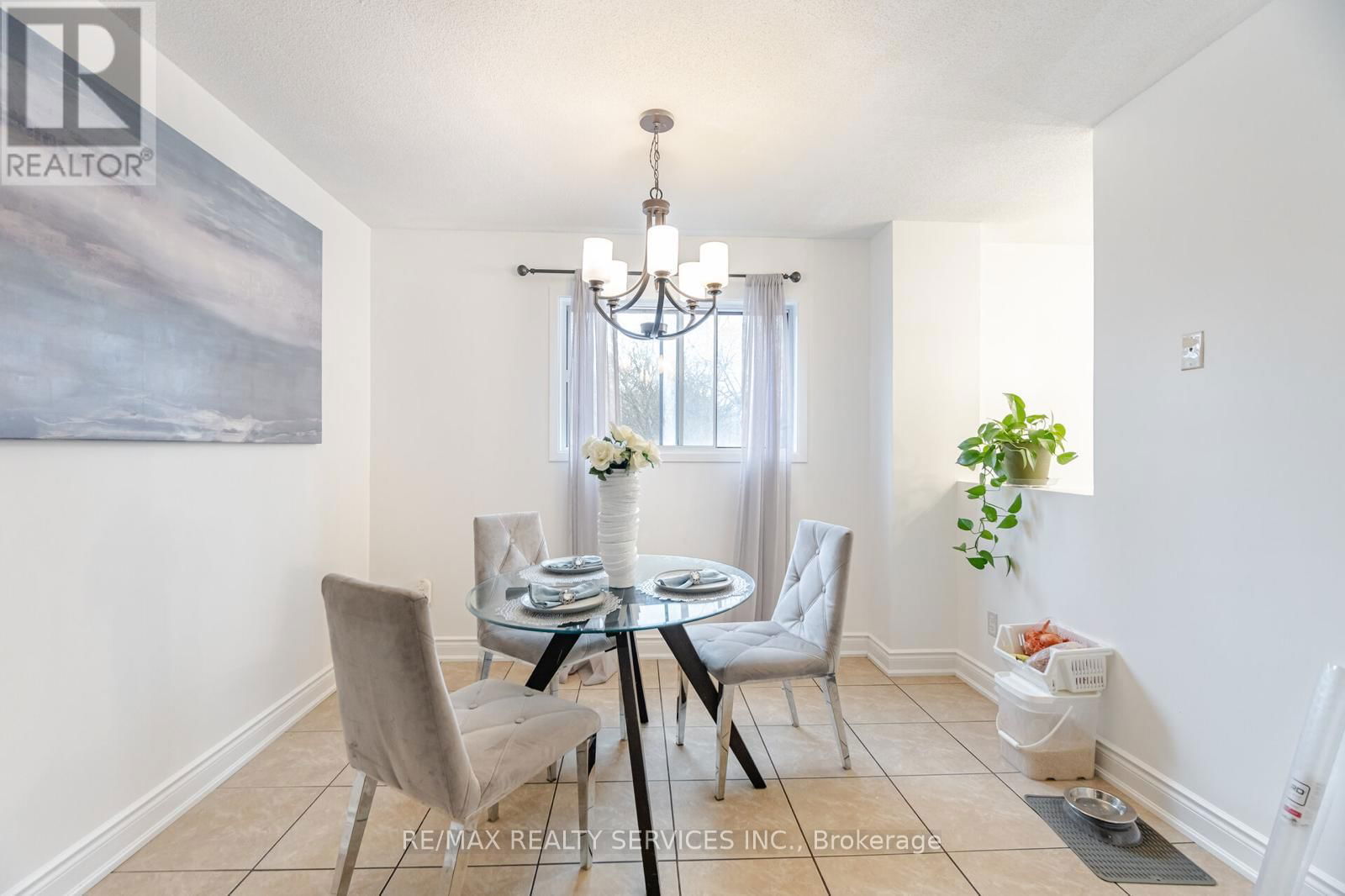 44 CARLETON PLACE Image 11