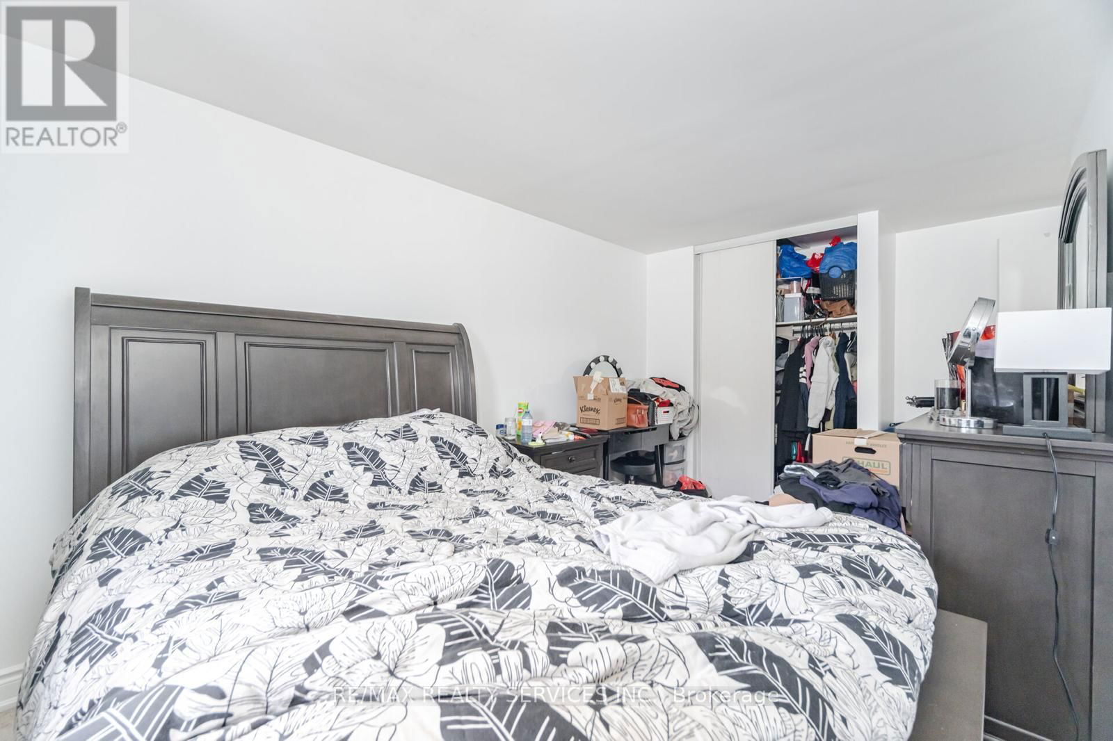 44 CARLETON PLACE Image 15
