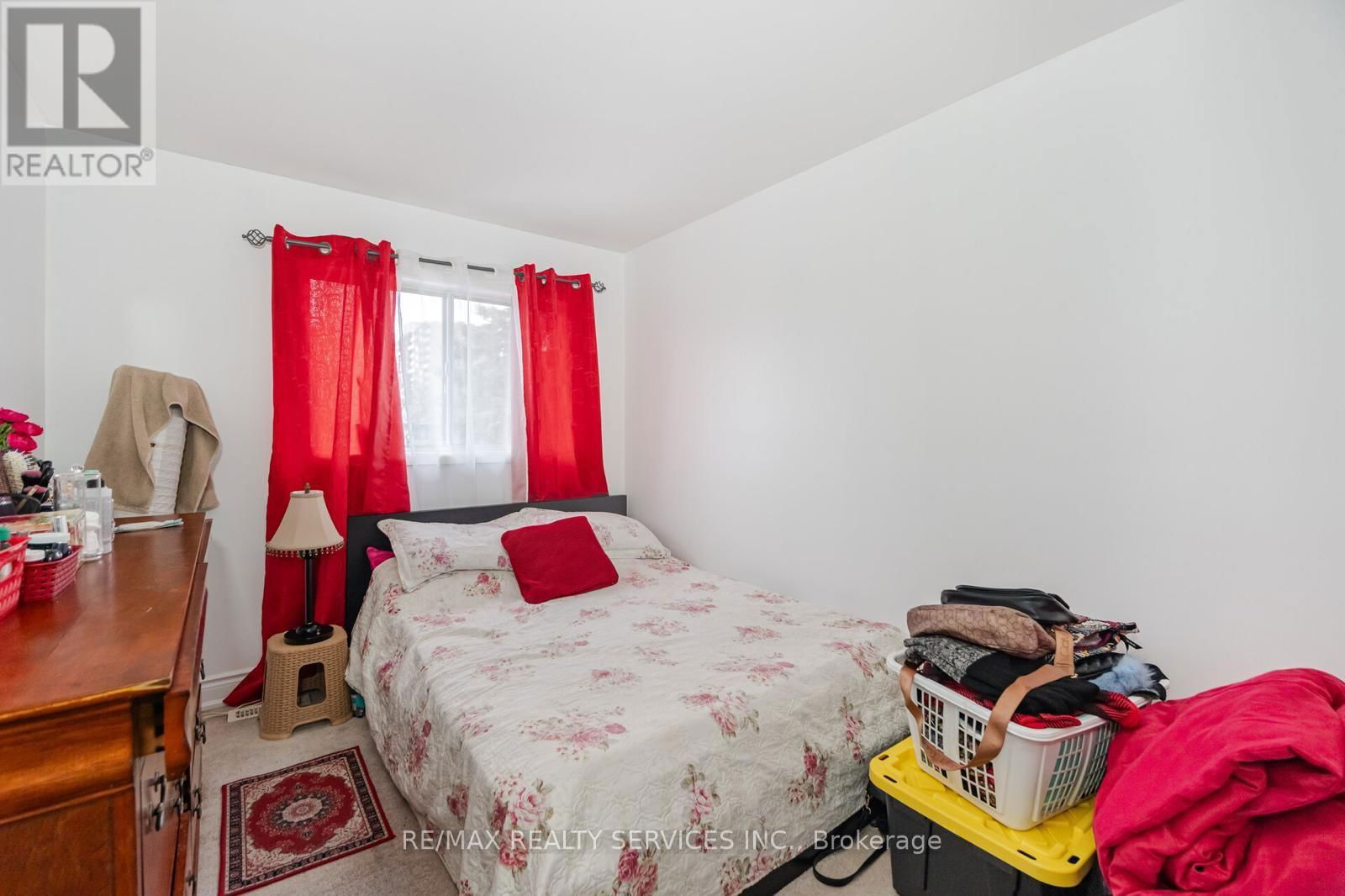 44 CARLETON PLACE Image 17