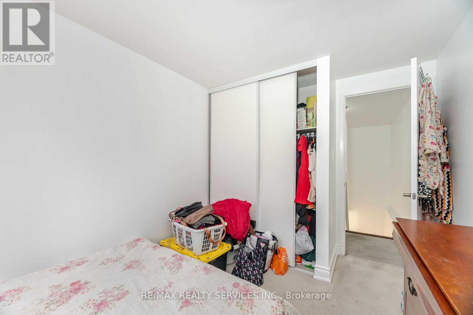 44 CARLETON PLACE Image 18