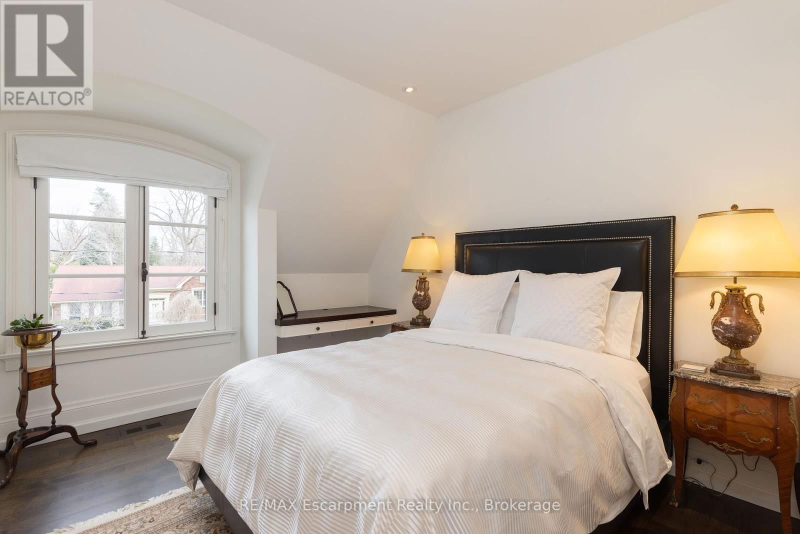 399 RANDALL STREET Image 23