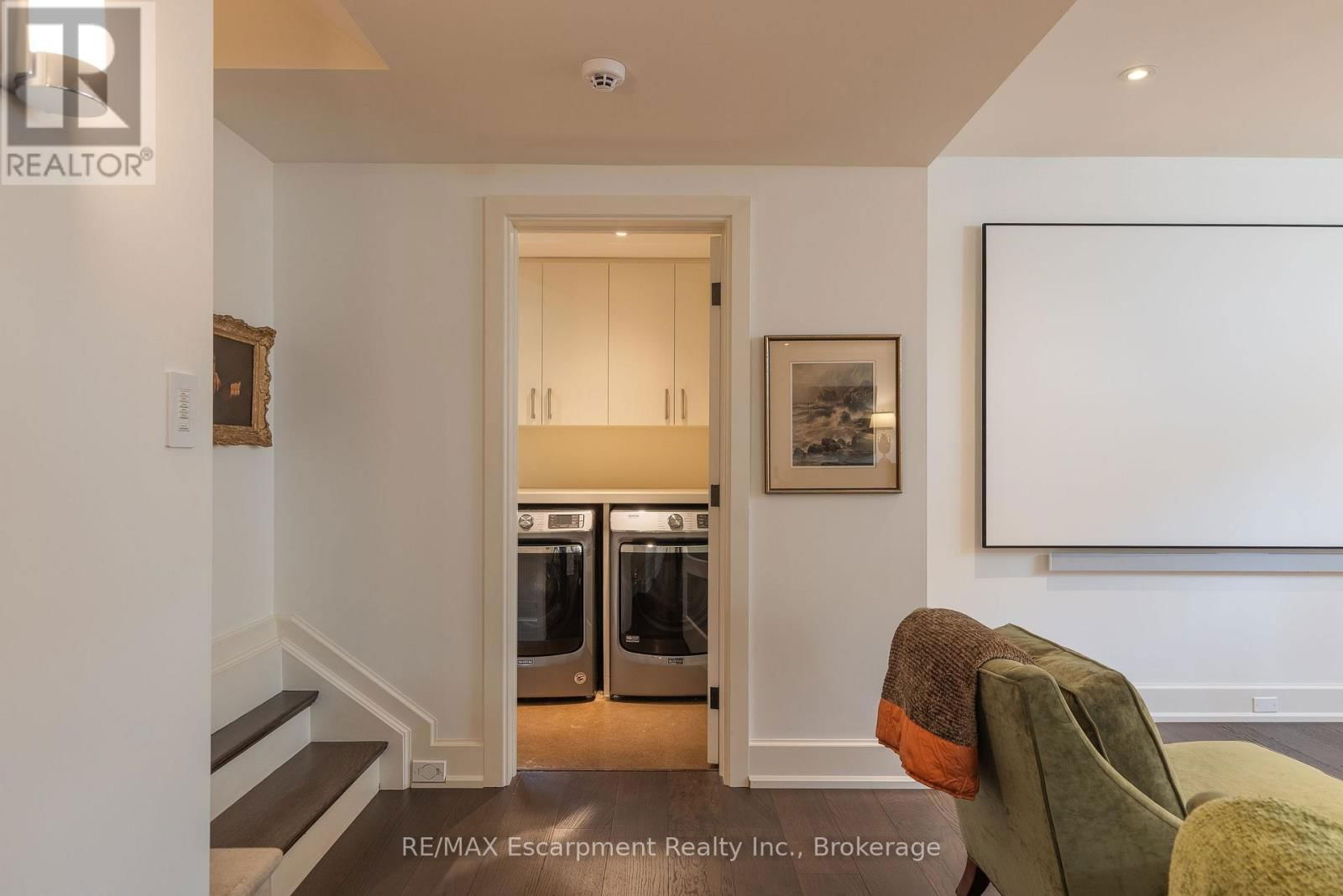 399 RANDALL STREET Image 30