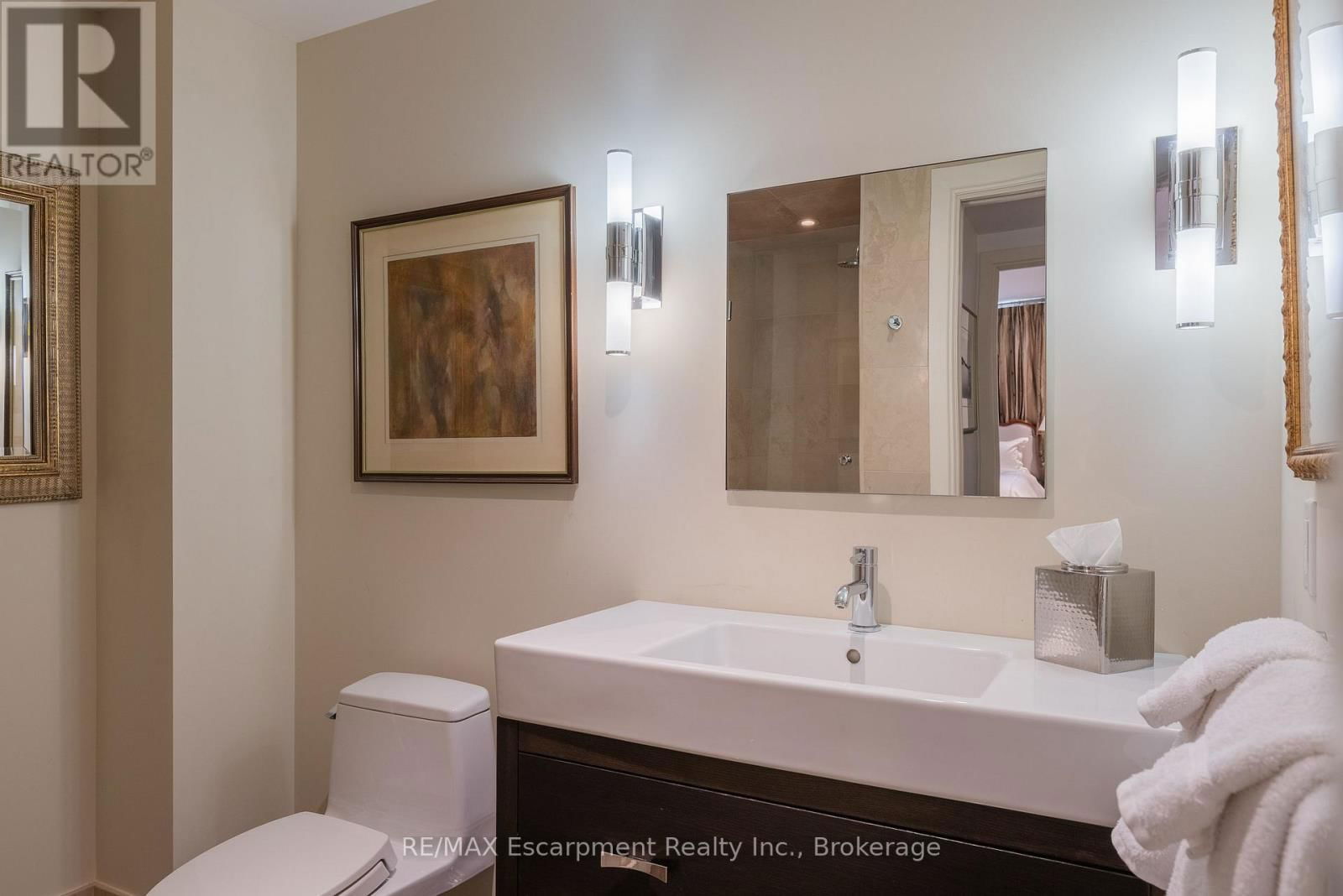 399 RANDALL STREET Image 32