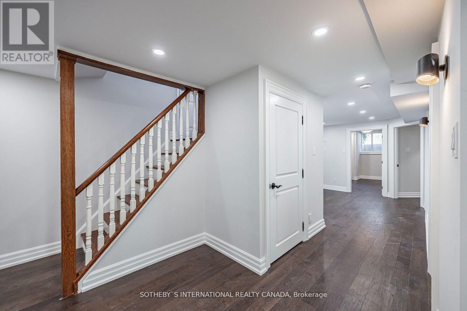 942 FLETCHER VALLEY CRESCENT Image 21