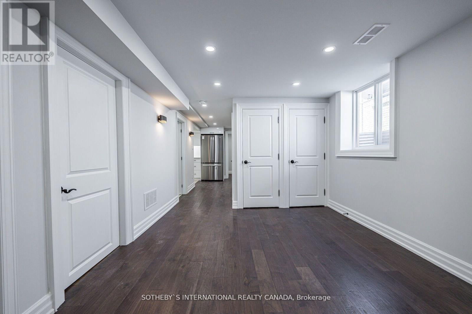 942 FLETCHER VALLEY CRESCENT Image 31