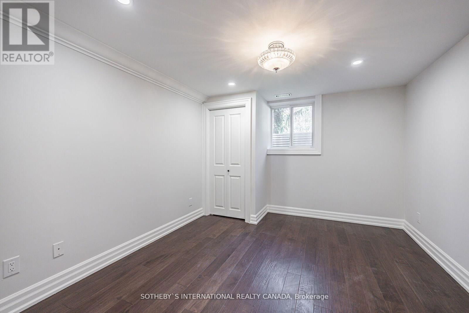 942 FLETCHER VALLEY CRESCENT Image 34
