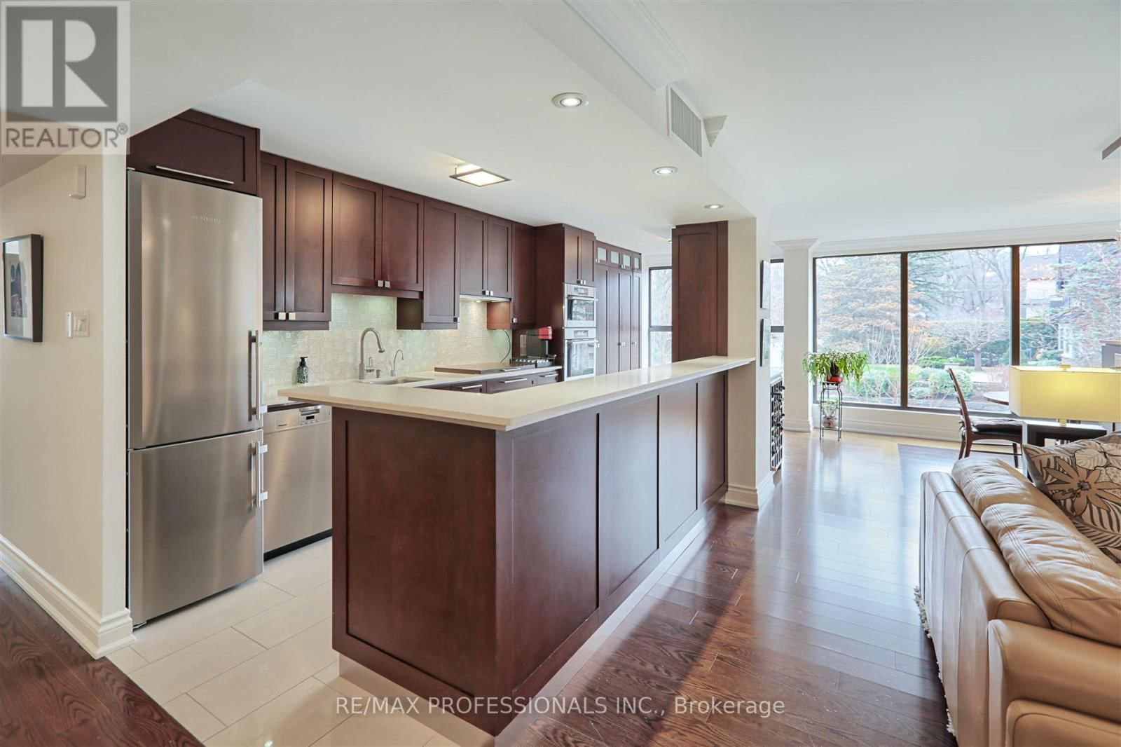 402 - 2545 BLOOR STREET WEST Image 22