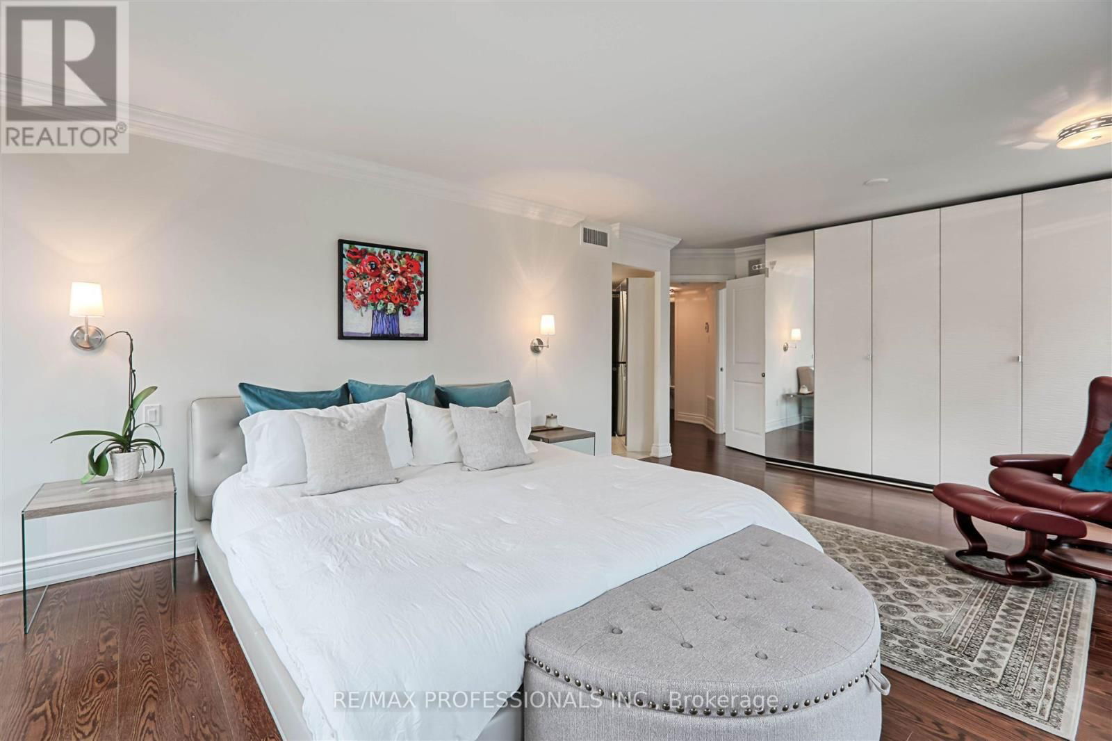 402 - 2545 BLOOR STREET WEST Image 26