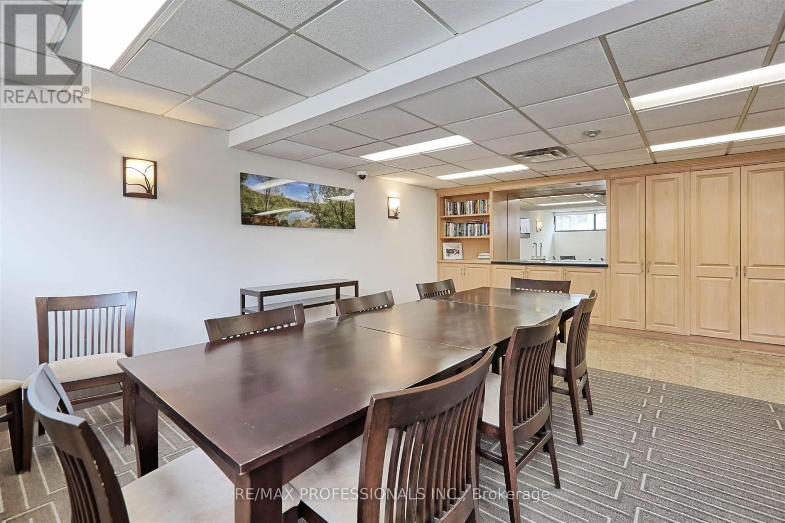 402 - 2545 BLOOR STREET WEST Image 38