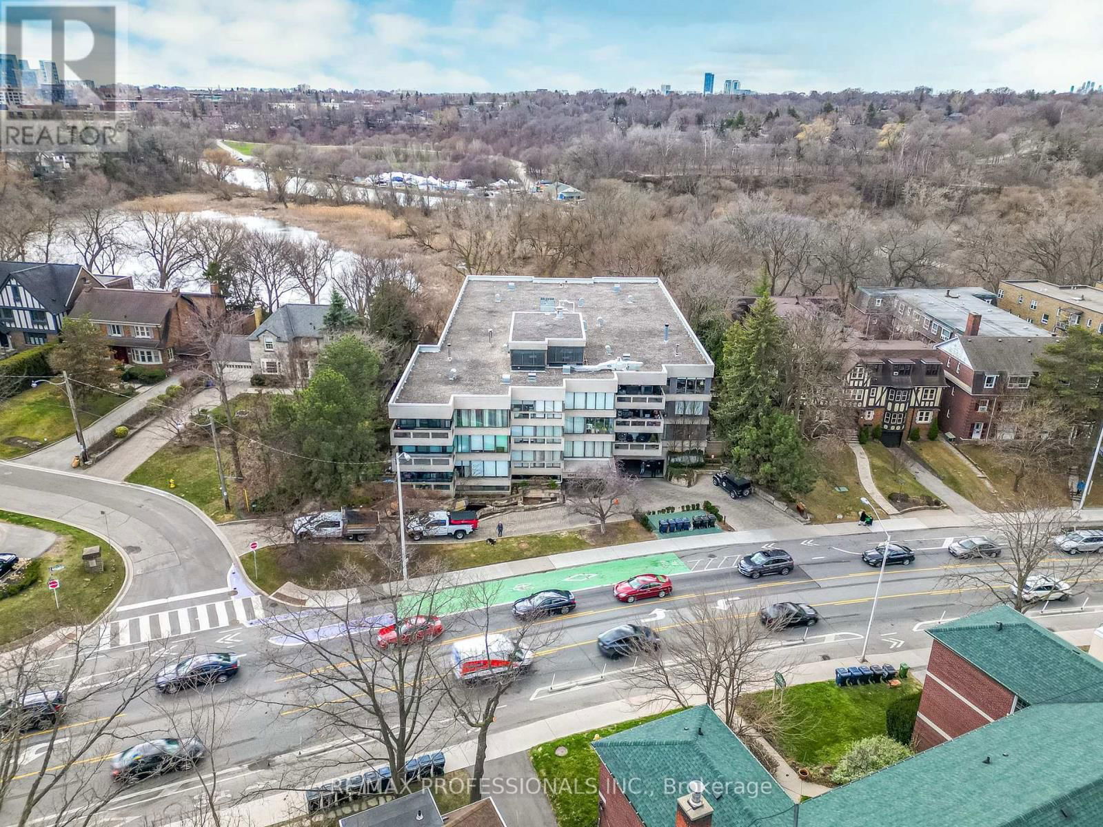 402 - 2545 BLOOR STREET WEST Image 40