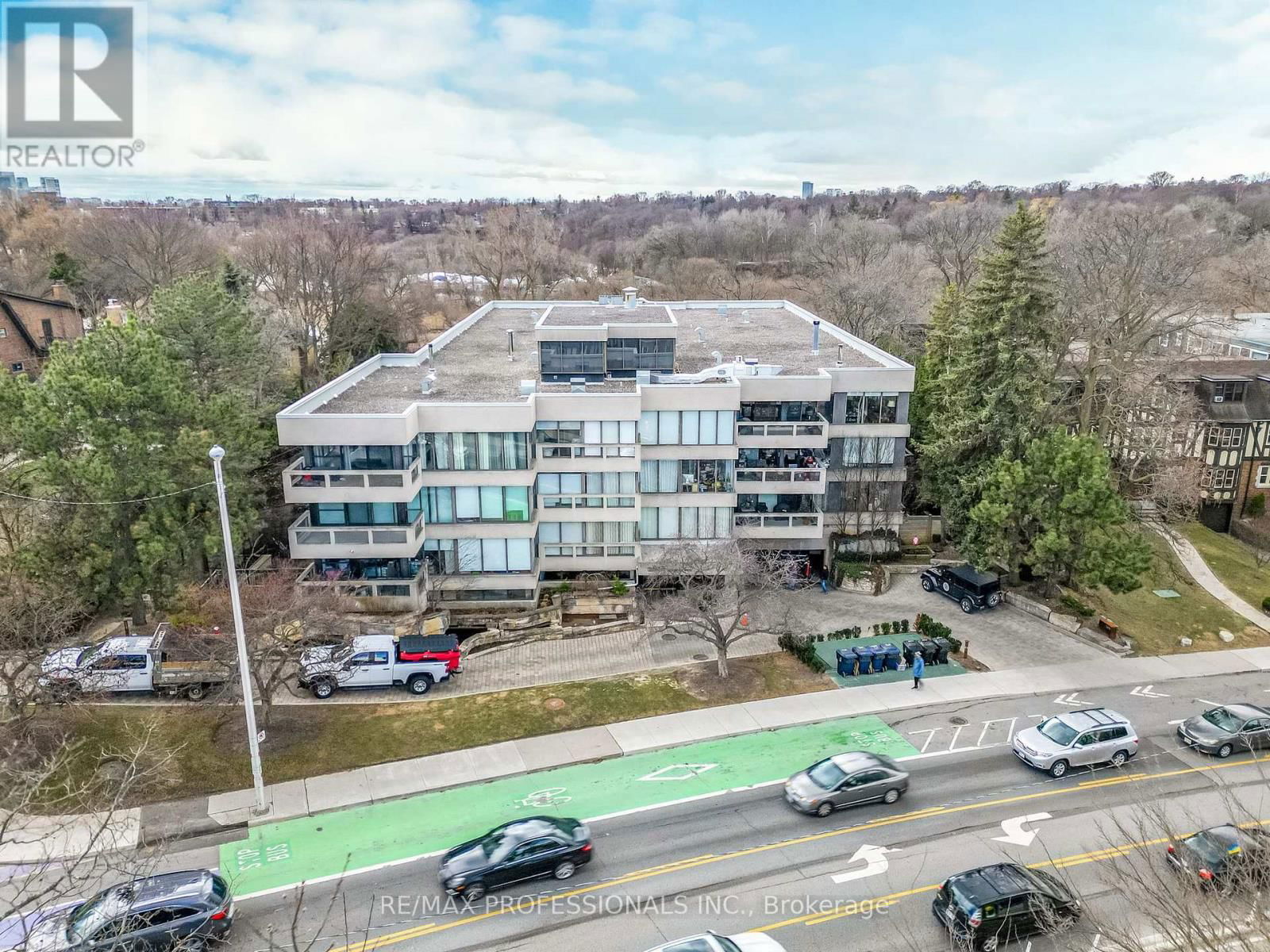 402 - 2545 BLOOR STREET WEST Image 42