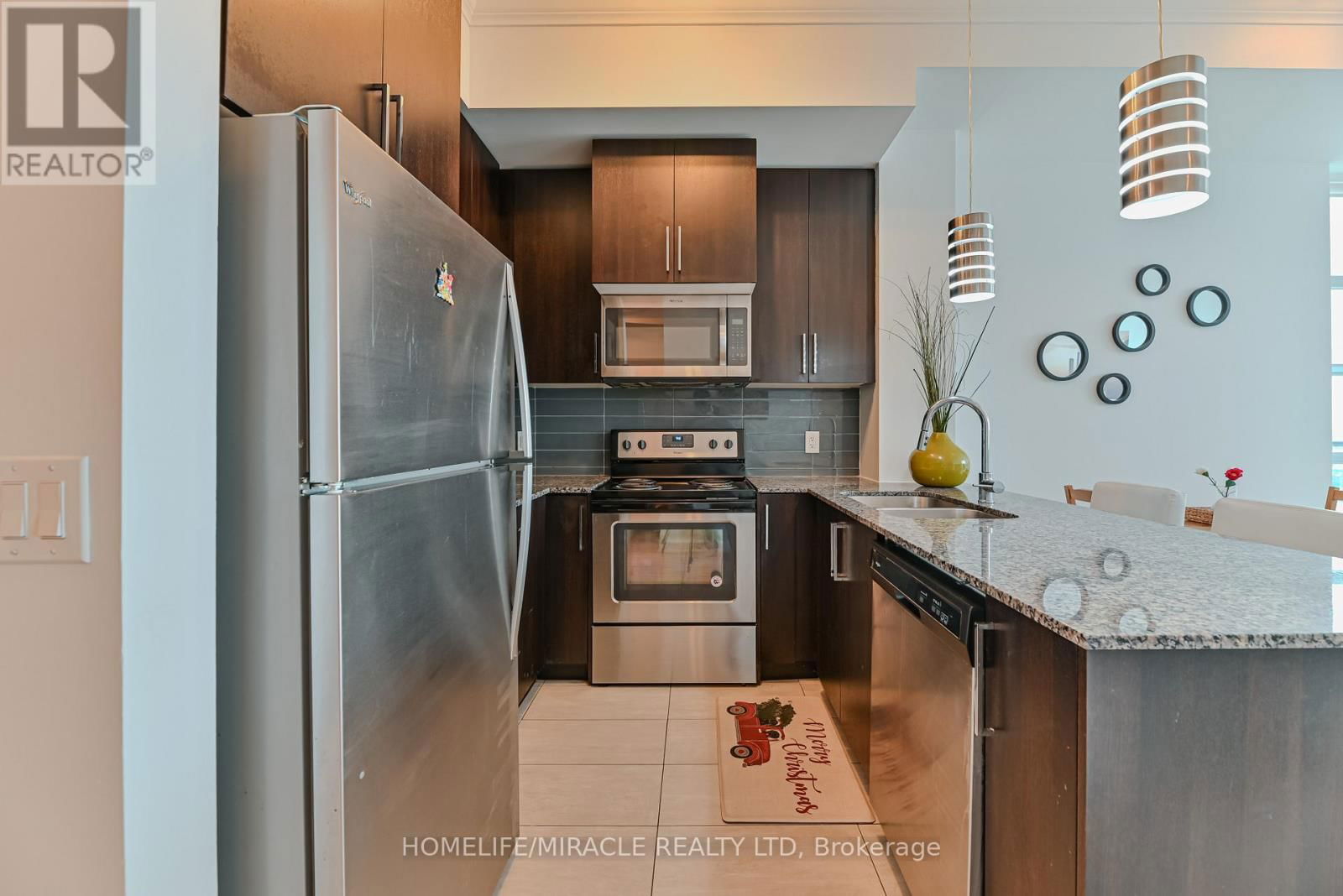 1609 - 840 QUEENS PLATE DRIVE Image 11