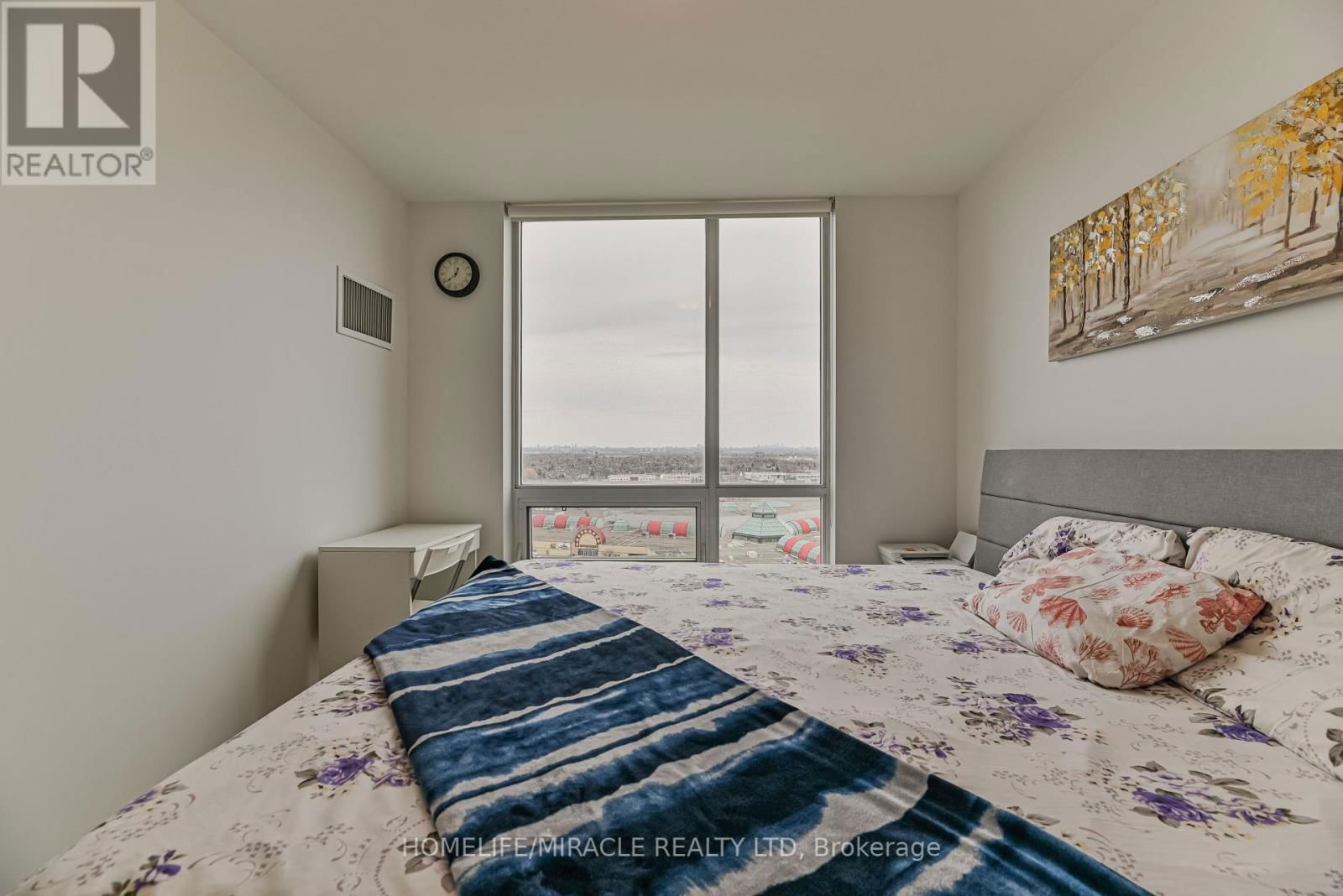 1609 - 840 QUEENS PLATE DRIVE Image 22