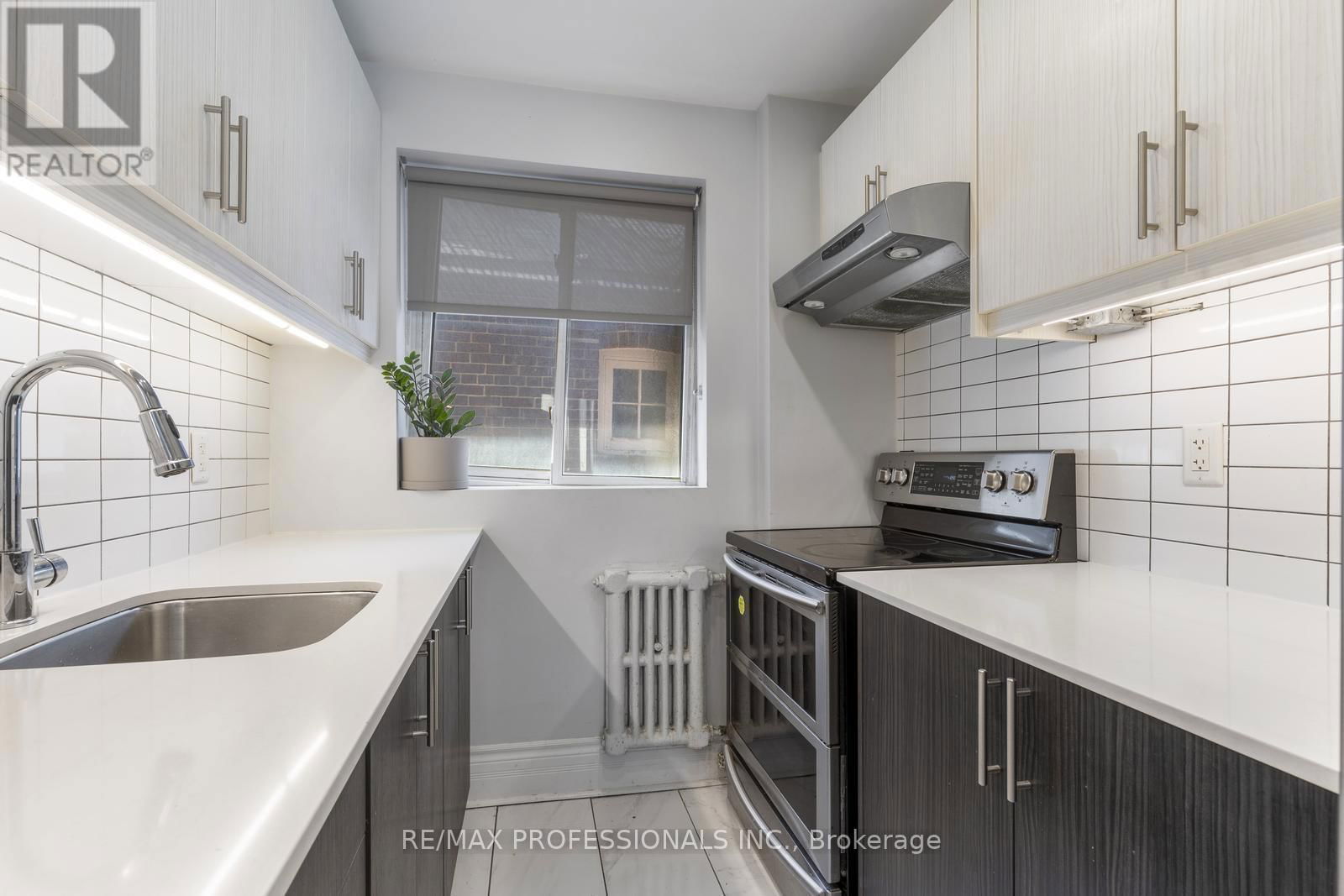 259 GARDEN AVENUE Image 17