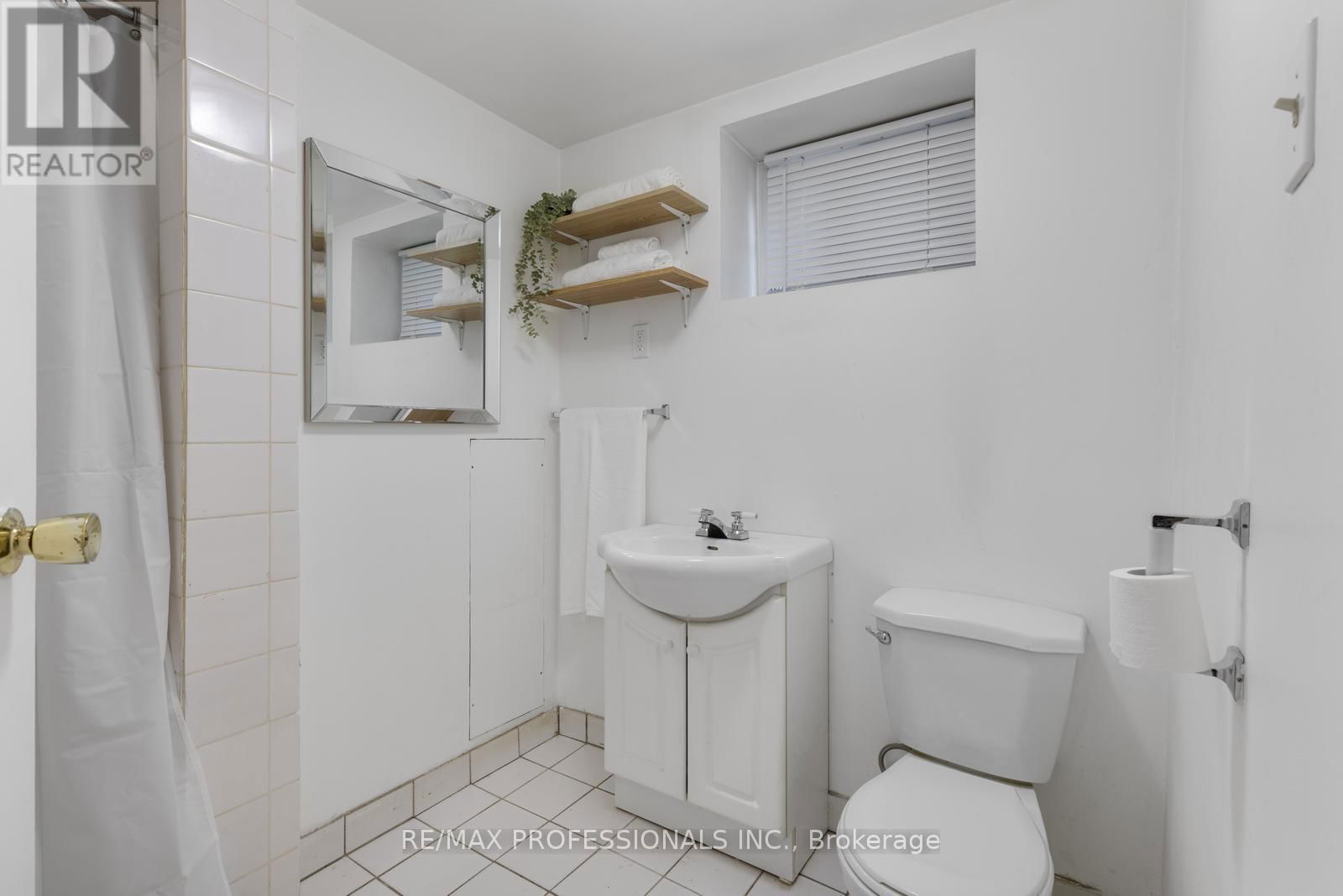 259 GARDEN AVENUE Image 23