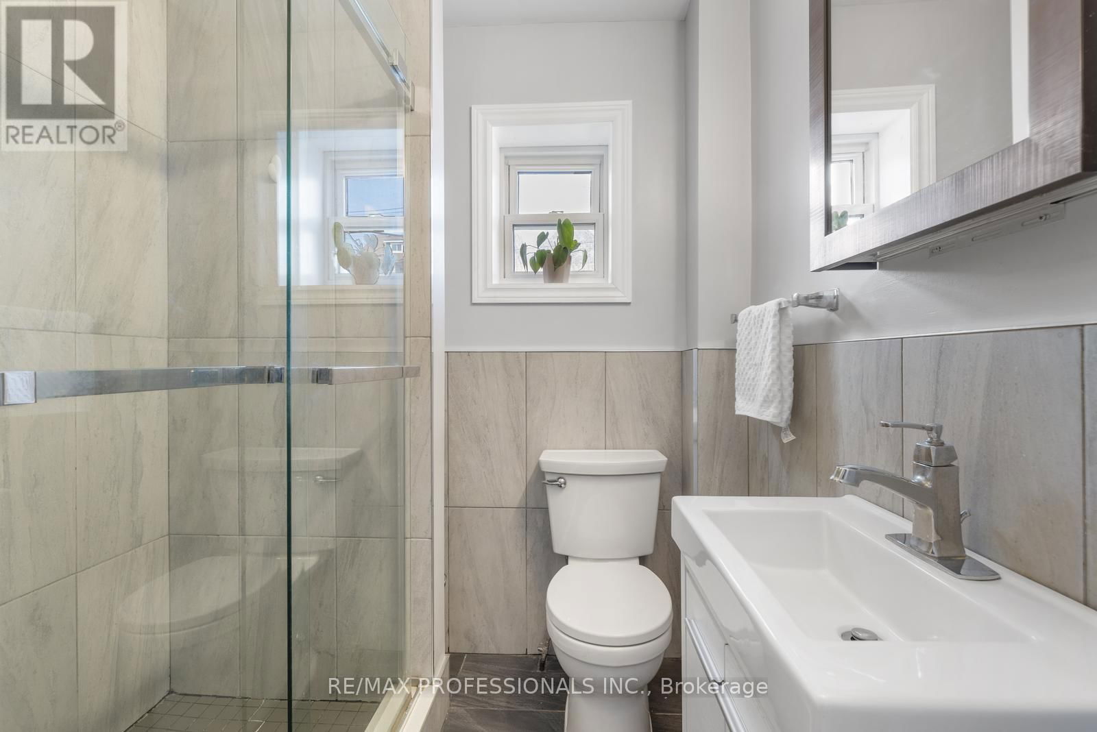 259 GARDEN AVENUE Image 8