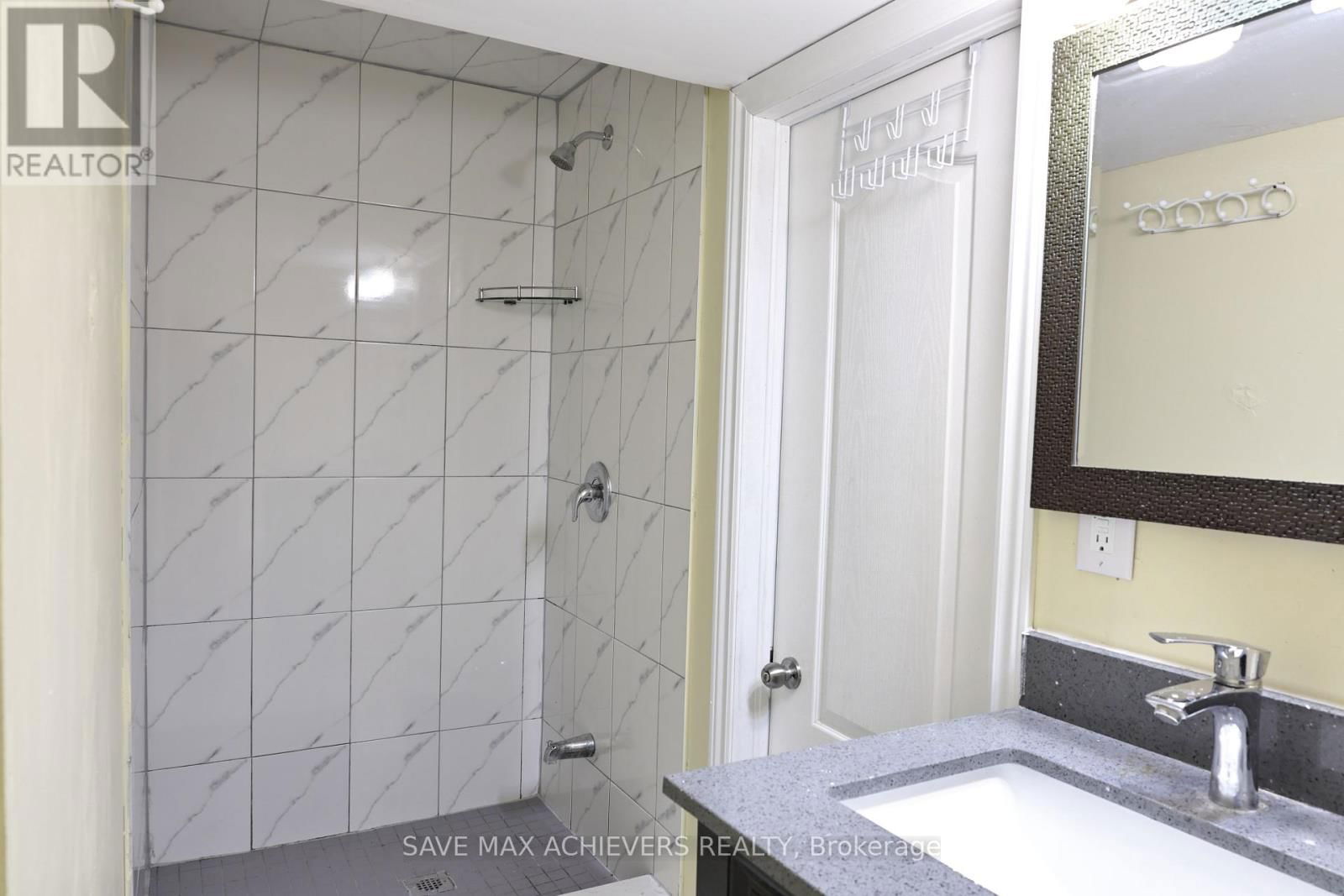 3 GOLD FINCH COURT Image 44