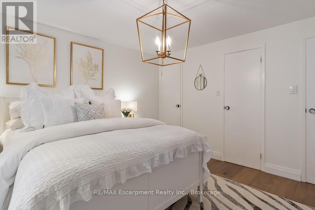 2365 DEVON ROAD Image 17