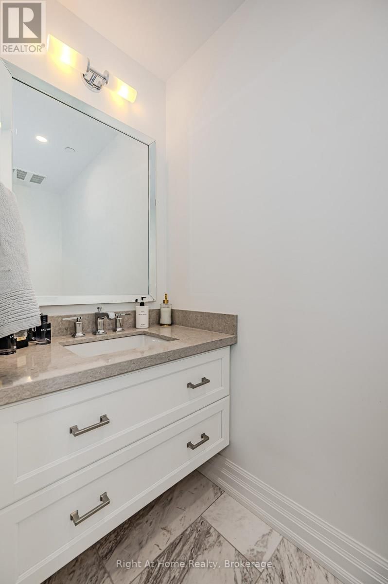 802 - 2060 LAKESHORE ROAD Image 24